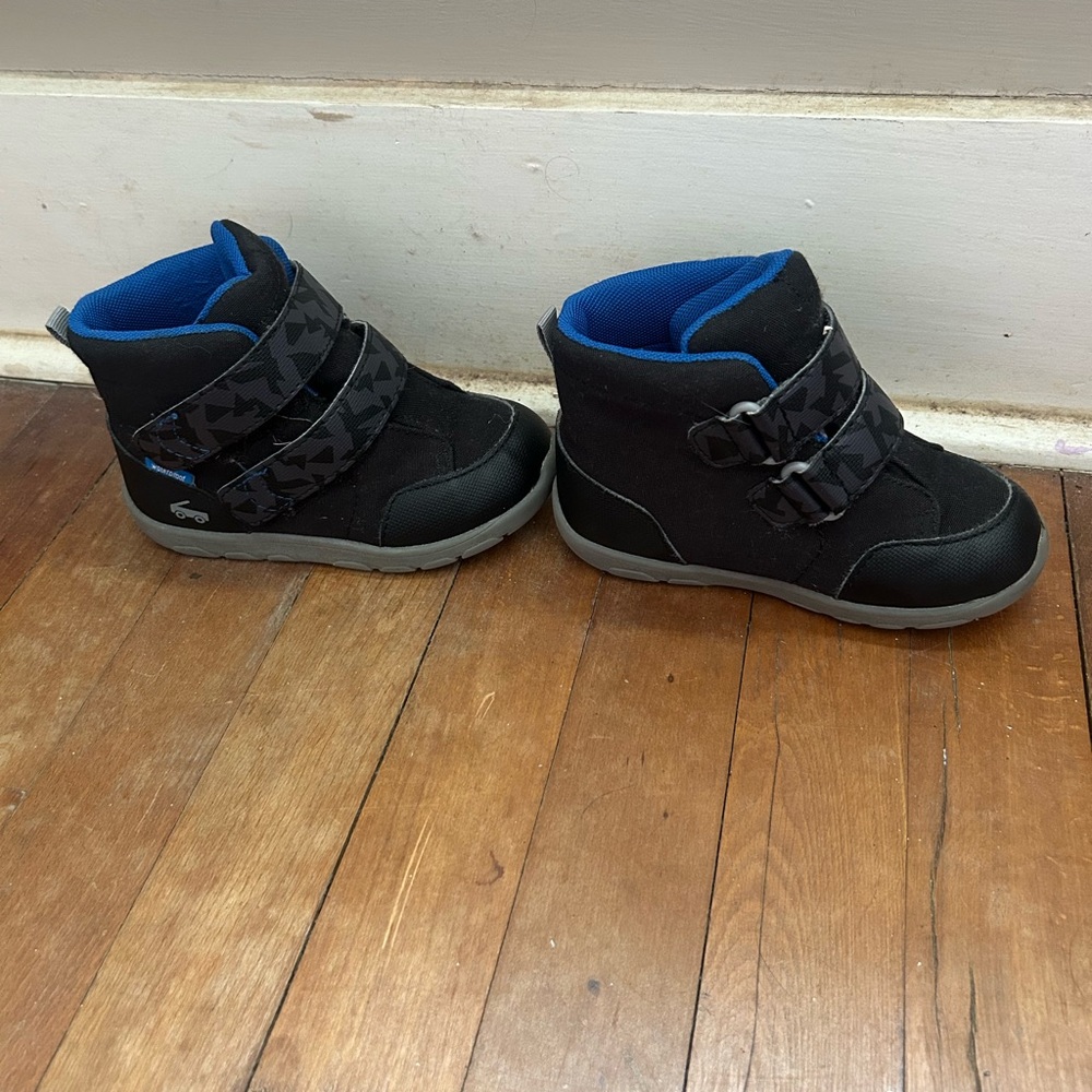 See Kai Run Adaptive Snow Boots Toddler 10